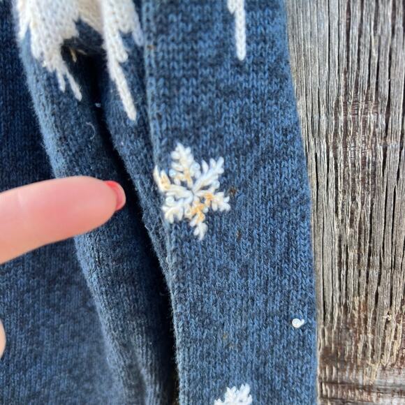 Y2K Heirloom Collectibles Winter Christmas Penguins Icicles Snow Cardigan MEDIUM - Picture 8 of 8